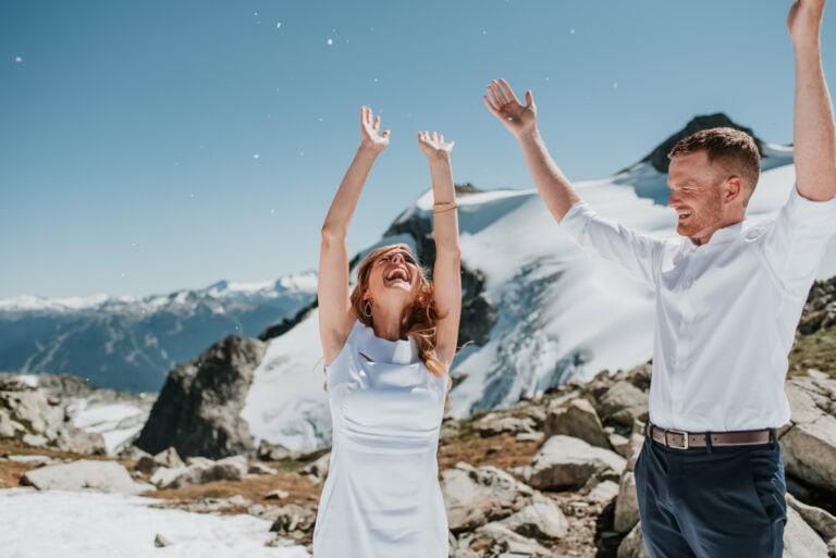 Squamish helicopter elopement on Tantalus Mountain Range