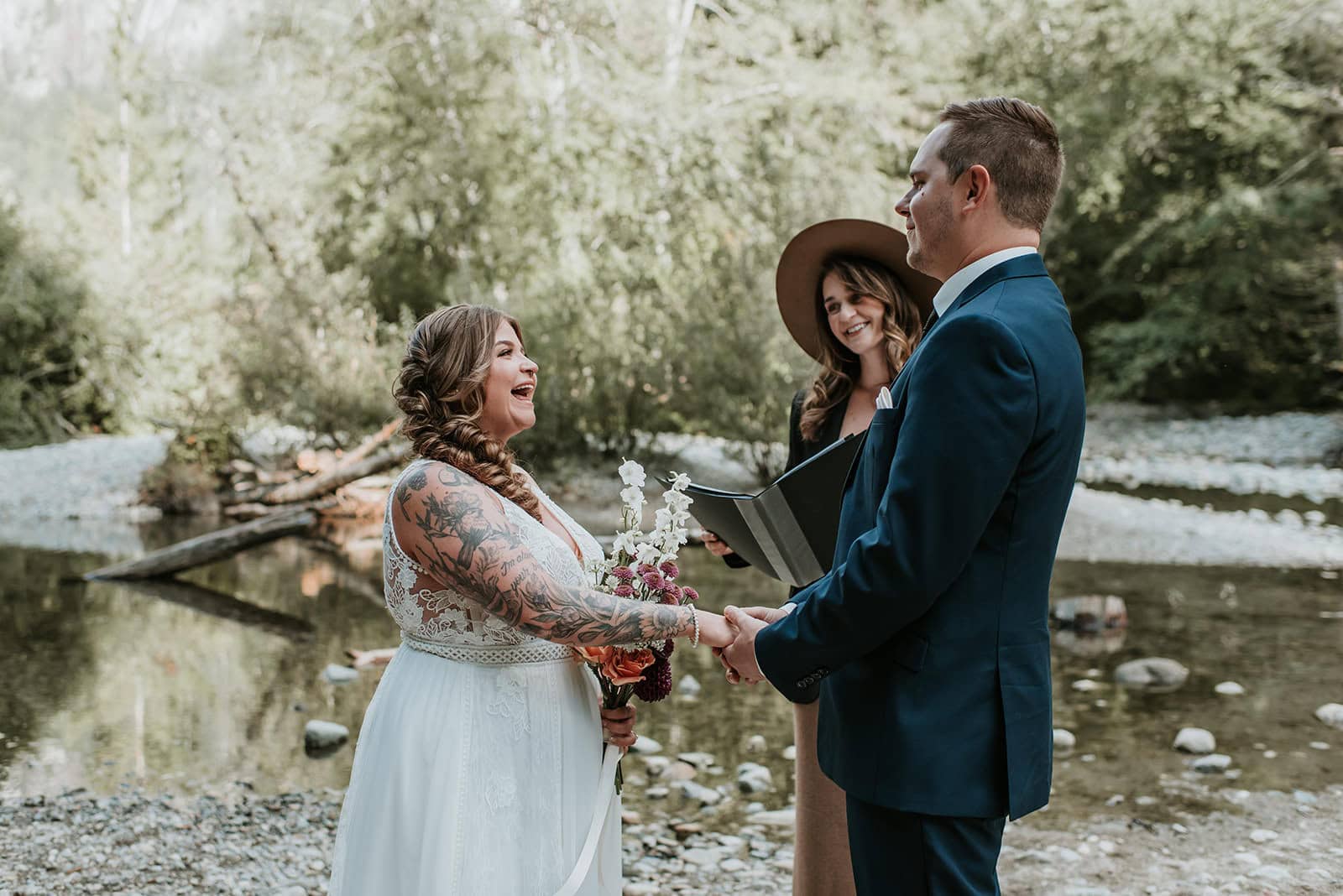 Couple elopes at the base of a mountain in Squamish BC